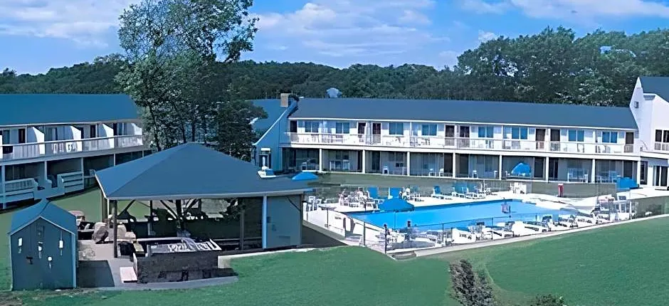 Rhumb Line Resort