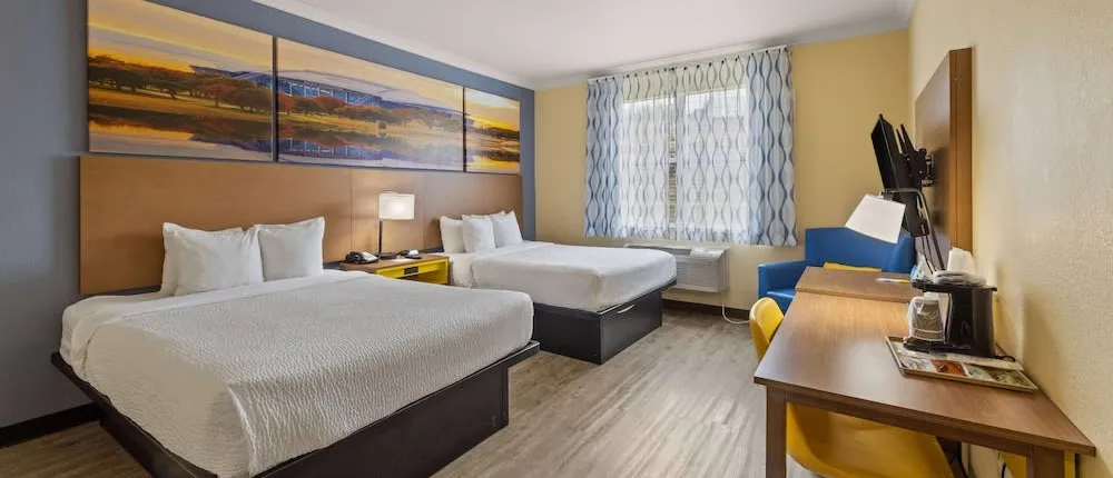 Days Inn & Suites by Wyndham Euless DFW Airport South