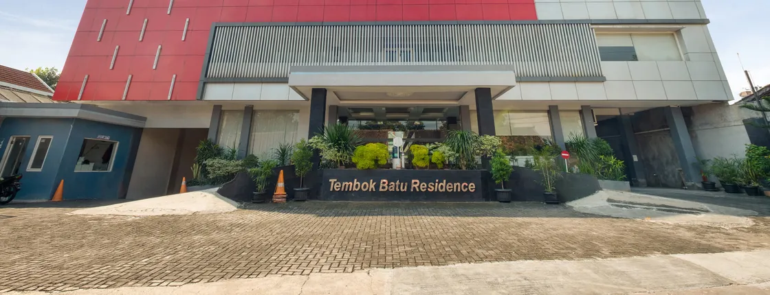 Super OYO 3726 Tembok Batu Residence