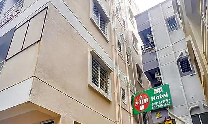 FabHotel SRH Inn