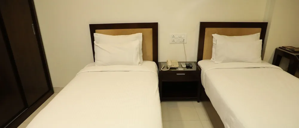 Hotel Anantha Executive Suites