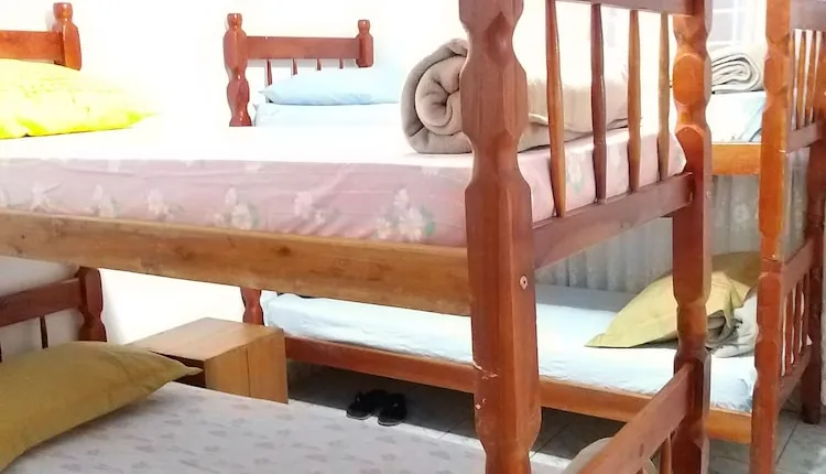 Rumi's Hostel e café