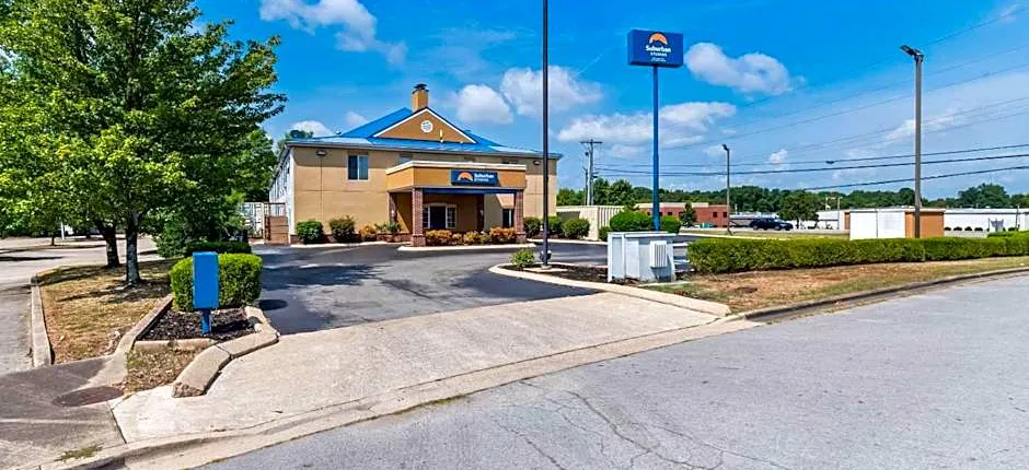 Suburban Studios Chattanooga Northeast - Ooltewah