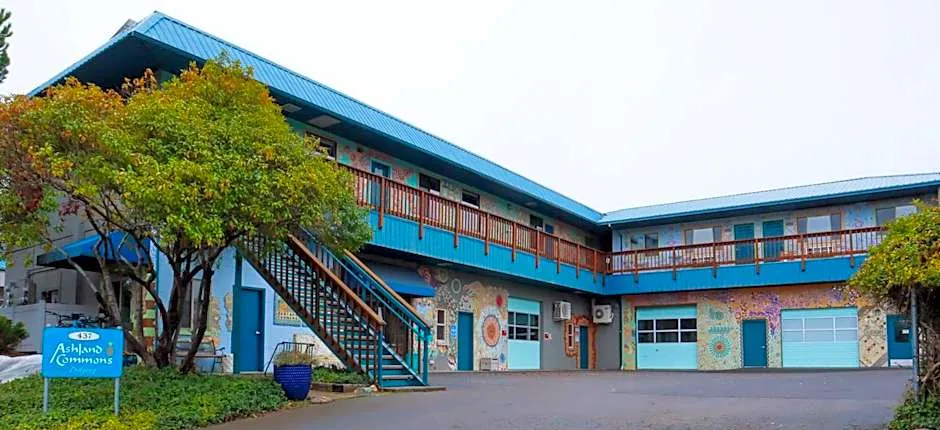 Ashland Commons Hostel