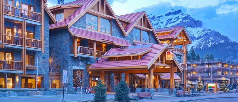 Moose Hotel And Suites