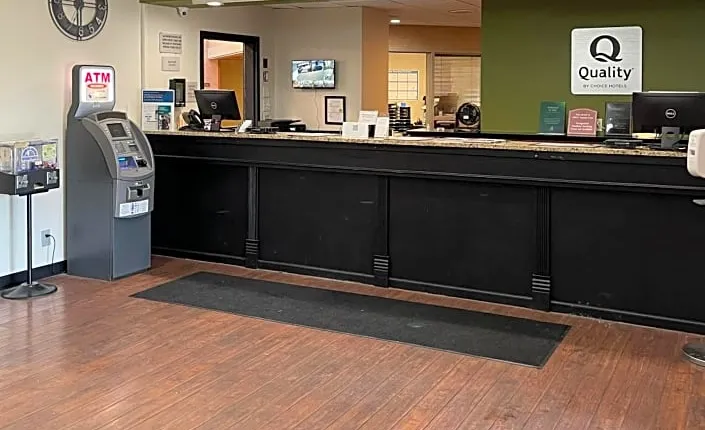 Quality Inn Frontier at US Hwy 30