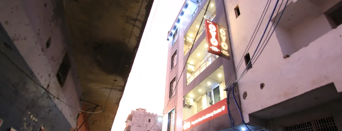 OYO Flagship 30350 New Residency Sector 17 Rohini