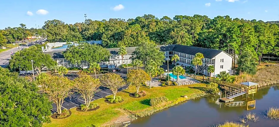 Charleston Creekside Inn