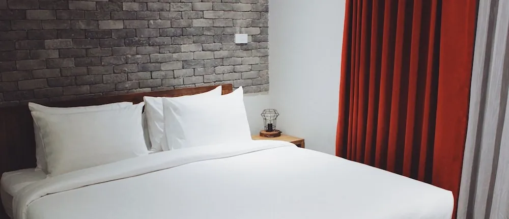 Henry's Hotel & Gastropub