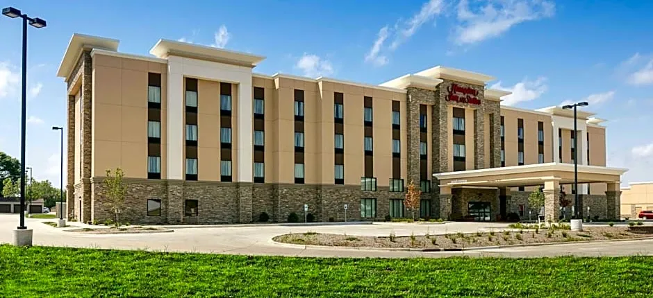 Hampton Inn By Hilton & Suites Mason City