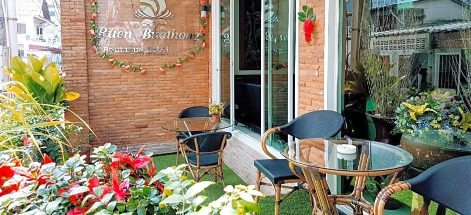 Ruen Buathong Boutique