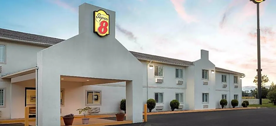 Super 8 by Wyndham Vicksburg