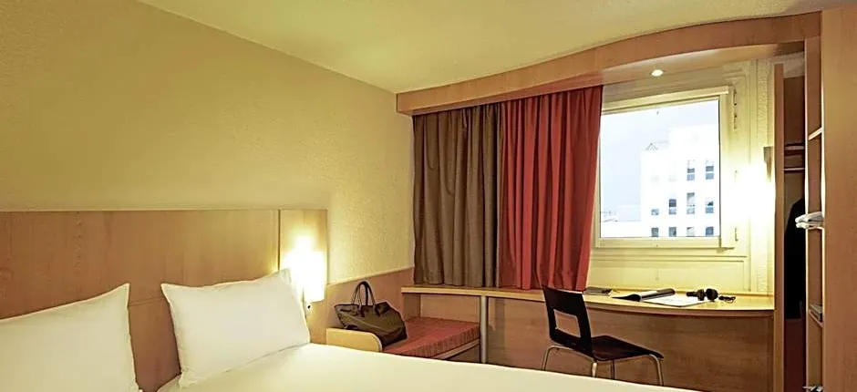 ibis Hotel Düsseldorf Hauptbahnhof