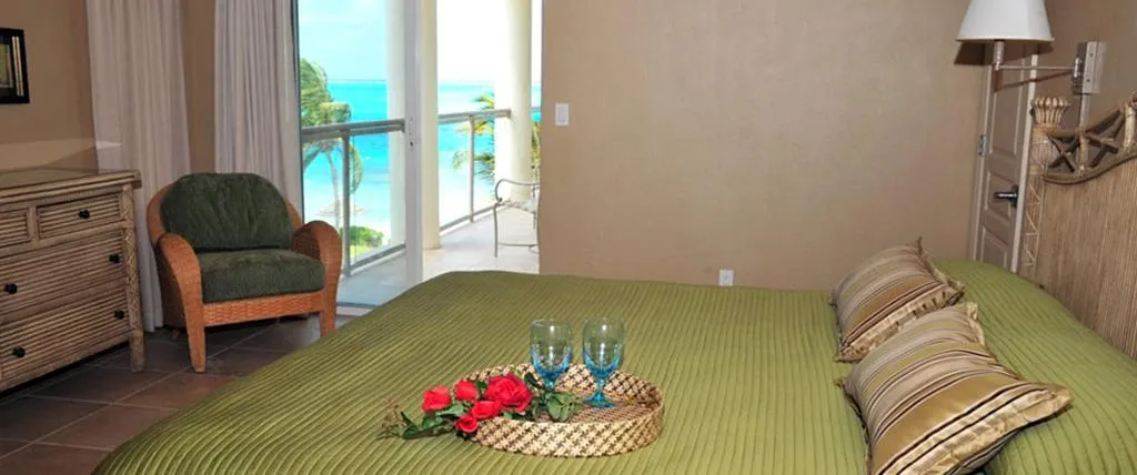 CORAL GARDENS ON GRACE BAY