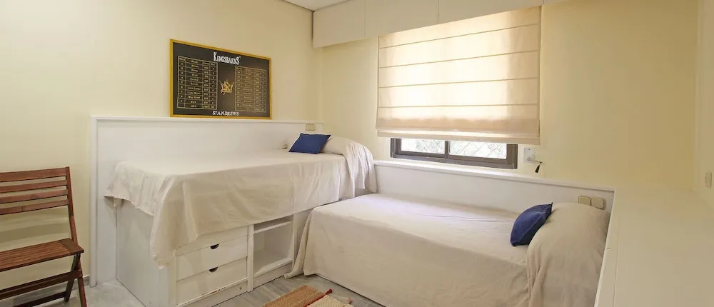 1104 Beach Front Line Apartment Golden Beach 3 Pools