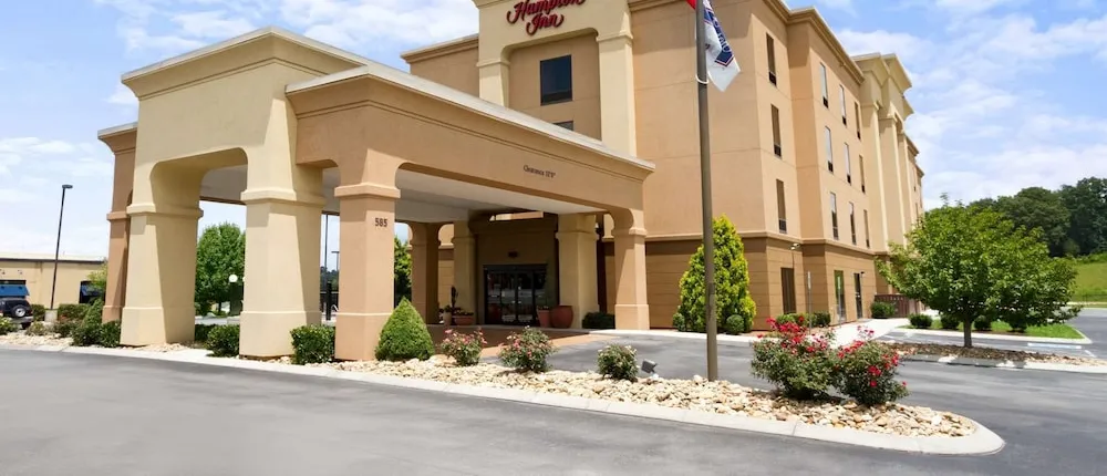 Hampton Inn Lenoir City