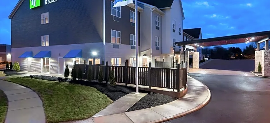 Holiday Inn Express & Suites Columbus Airport East By IHG