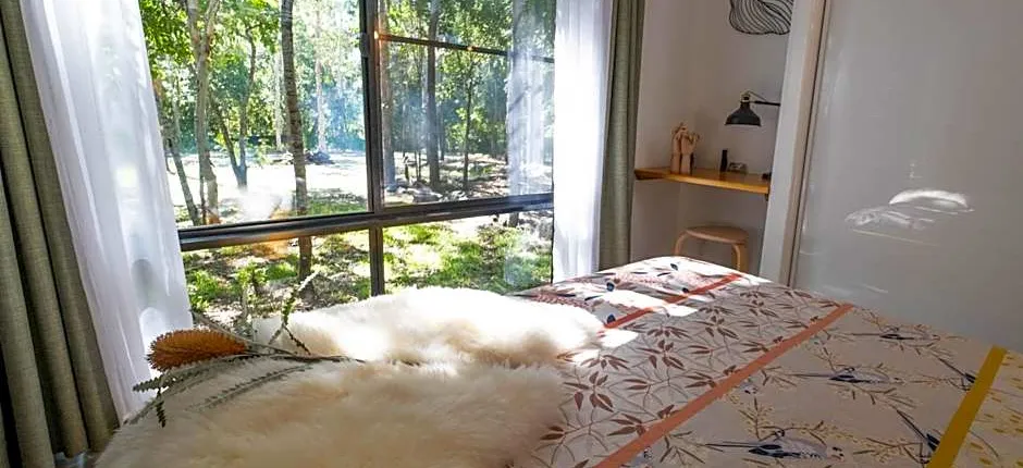 Airlie Beach Eco Cabins - Adults Only