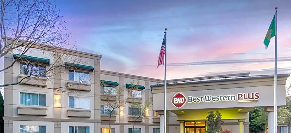 Best Western Plus Edmonds Harbor Inn