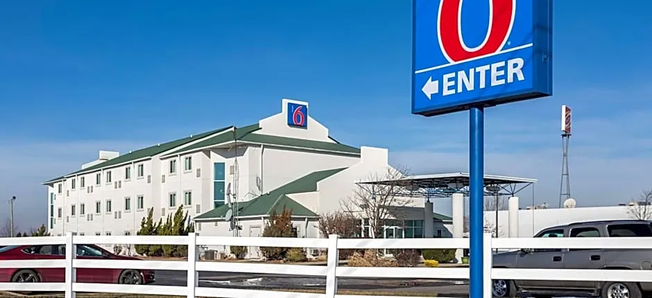 Motel 6-Dale, IN
