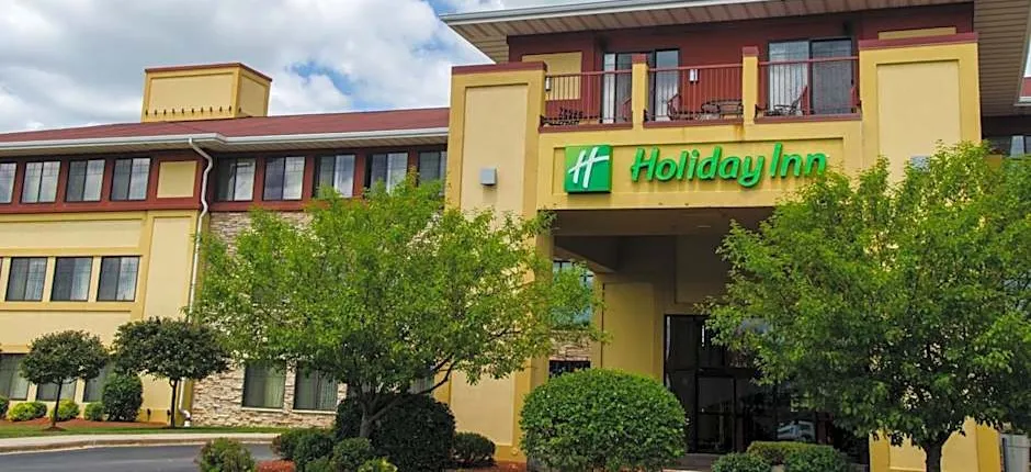 Holiday Inn Hotel Pewaukee-Milwaukee West By IHG