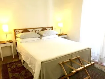 Vicolo del lupo Guesthouse, Rome