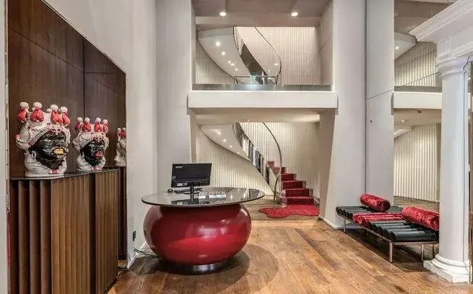 Eitch Belsiana Relais