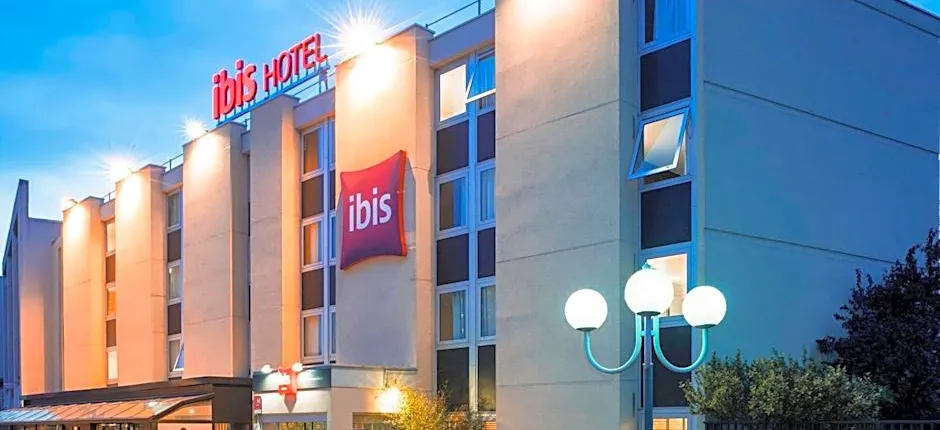 ibis Paris Gennevilliers
