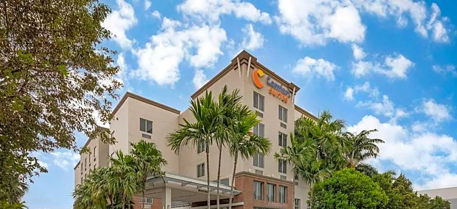 Comfort Suites Miami Airport North