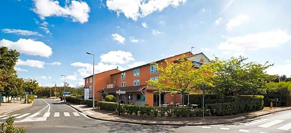 Kyriad Lyon Sud - Saint Genis Laval