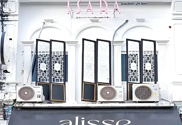 Isara Boutique Hotel and Cafe