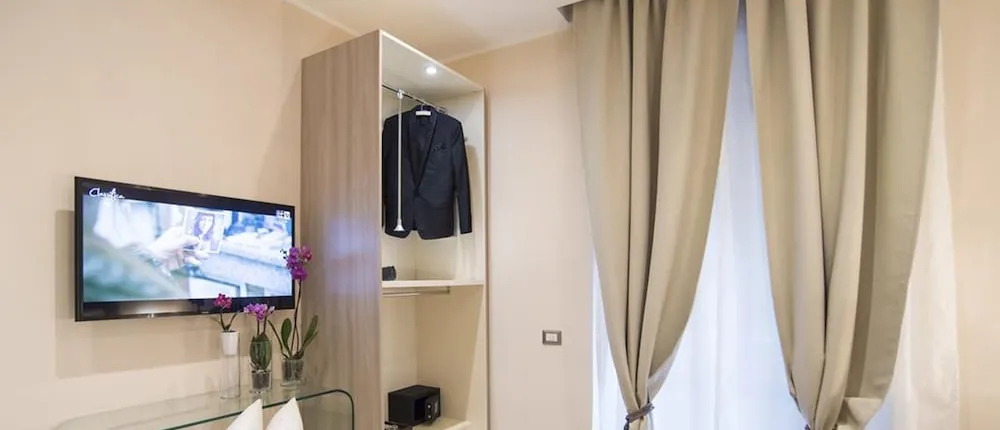 COLONNA 18 GUEST HOUSE