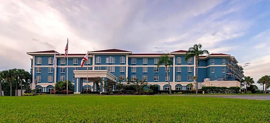 SEVEN Sebring Raceway Hotel