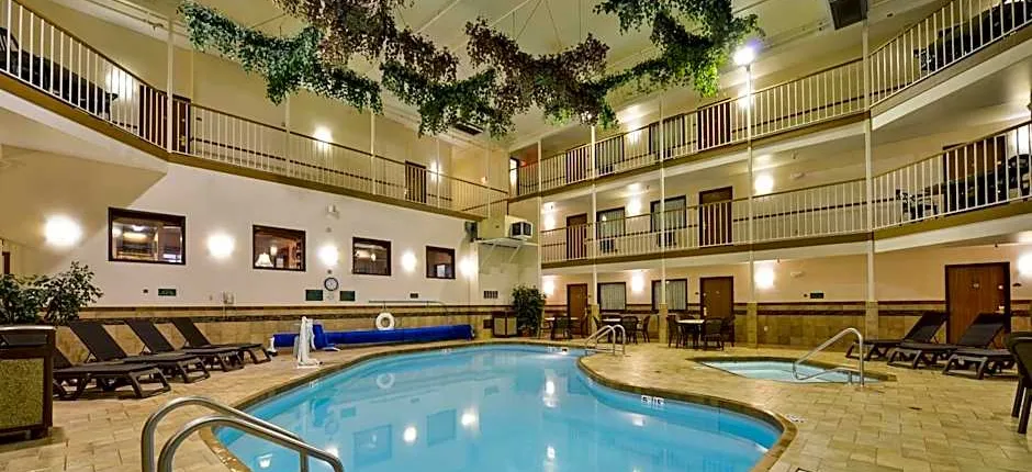 Motel 6 Minot, ND