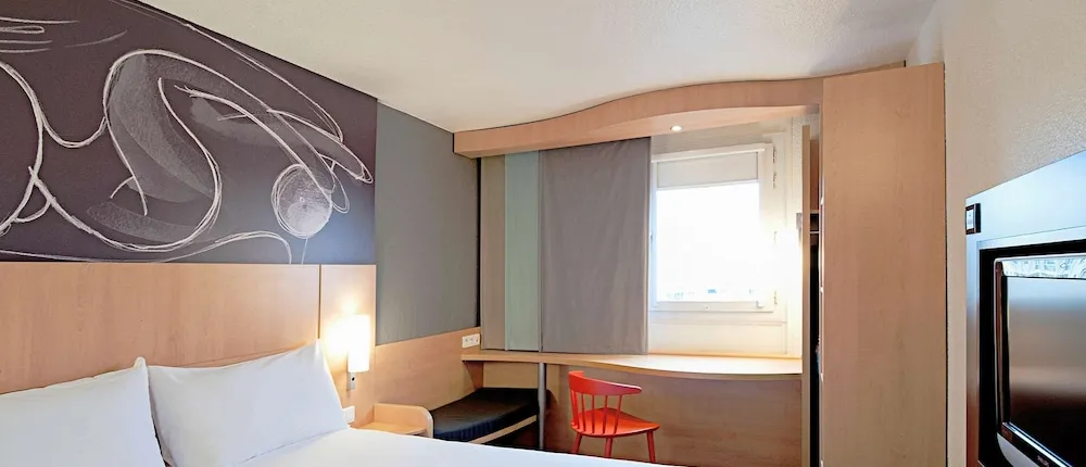 IBIS NIMES OUEST