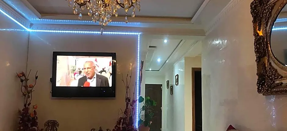 Appartement Familial en deux façades en face Hotel Ahlen & SuperMarché Marjane