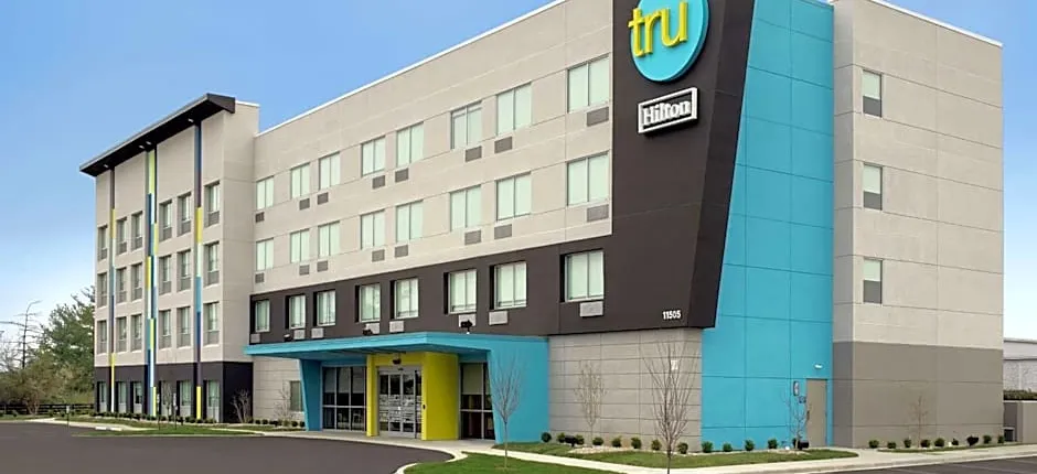 Tru by Hilton Louisville East