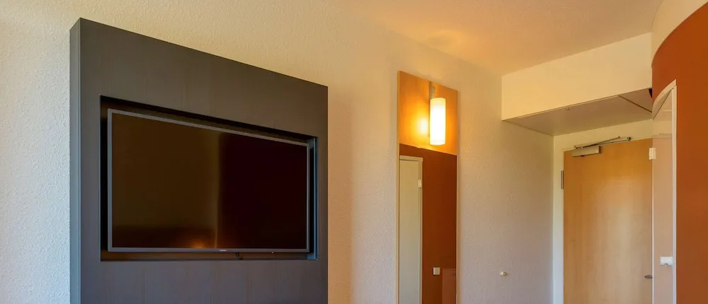 Hotel Ibis Friedrichshafen Airport Messe