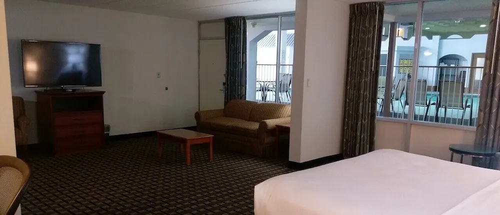 C3 Hotel & Convention Center