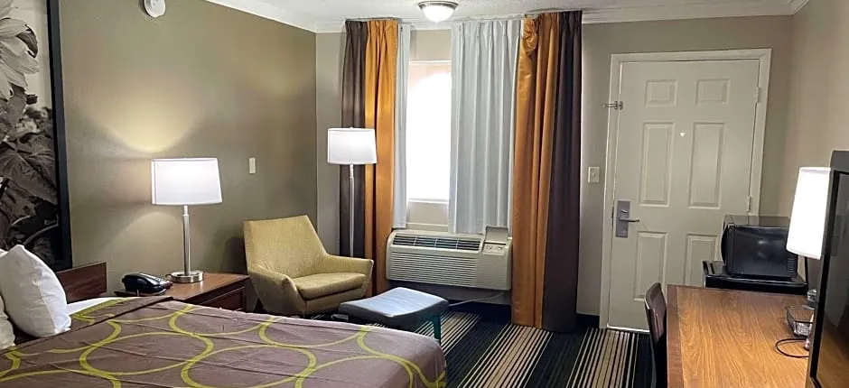 Super 8 by Wyndham Junction City