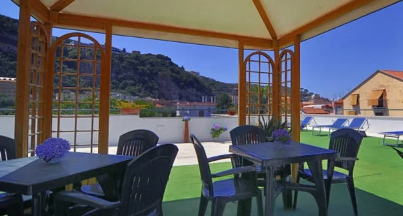 HOTEL MIGNON