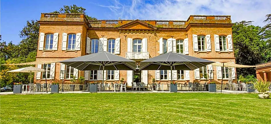 Le Domaine de Montjoie BW Premier Collection