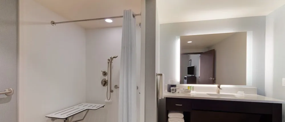 HOMEWOOD SUITES BY HILTON MOBILE I-65/AIRPORT BLVD, AL