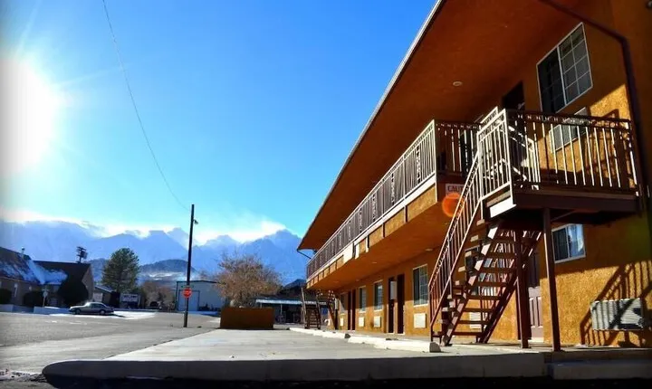 Mt Whitney Motel