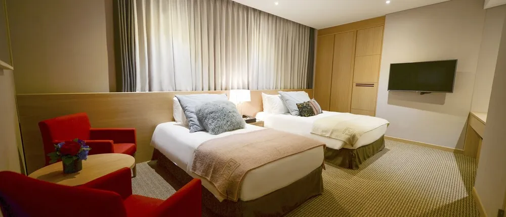 New Oriental Hotel