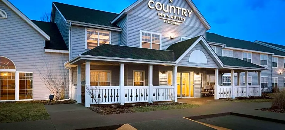 Country Inn & Suites by Radisson, Grinnell, IA