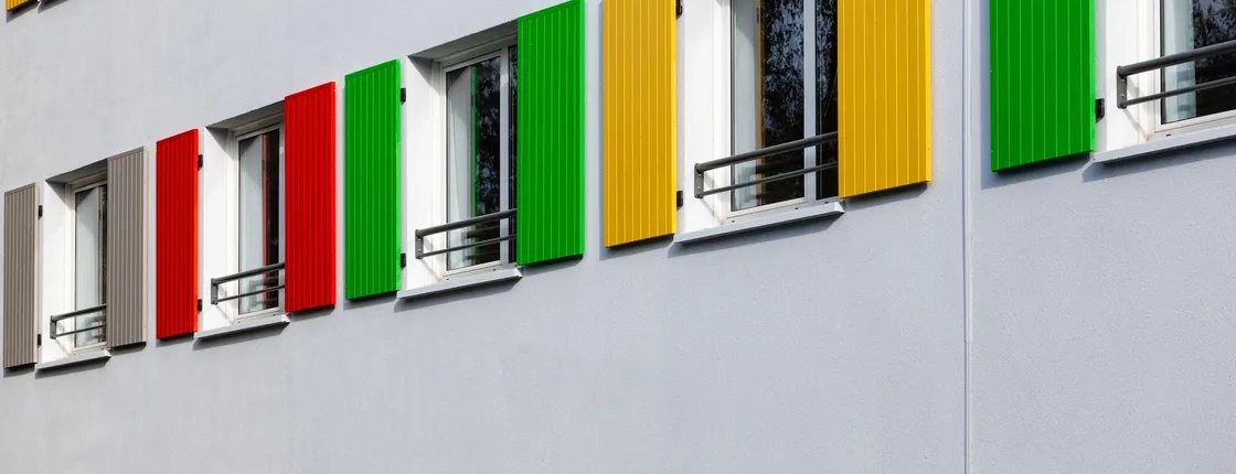 Hotel Full Colors