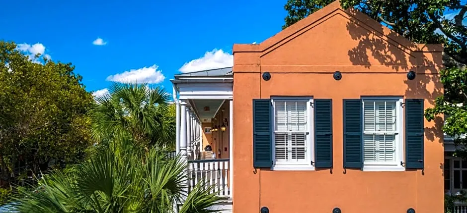 Elliott House Inn