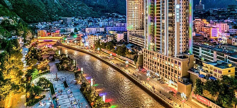 Hanting Hotel Longnan Wen County Wenchanglou