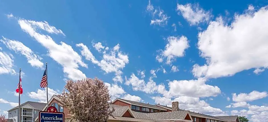 AmericInn by Wyndham Fargo West Acres